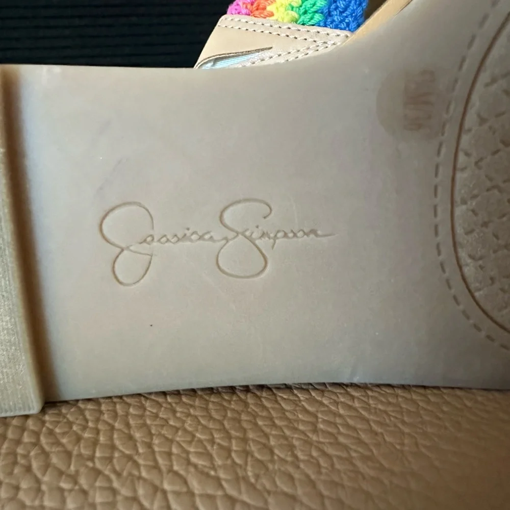 Jessica Simpson brand new